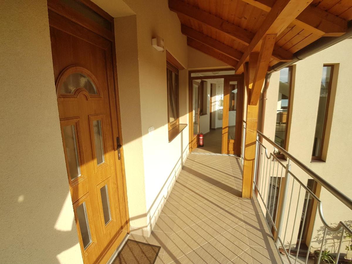 Dorci Apartman Keszthely Exterior foto